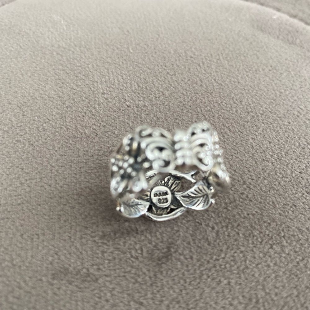 Sarda Sterling Silver Bali Collection Band Ring - Picture 6 of 7